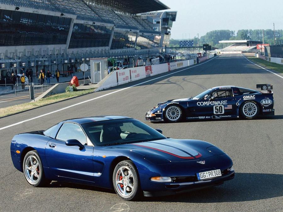  Chevrolet Corvette 1997 года  (фото 3 из 11)